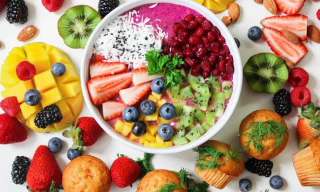 Cóctel de Frutas de Temporada: Frescura y Nutrición para Primavera-Verano